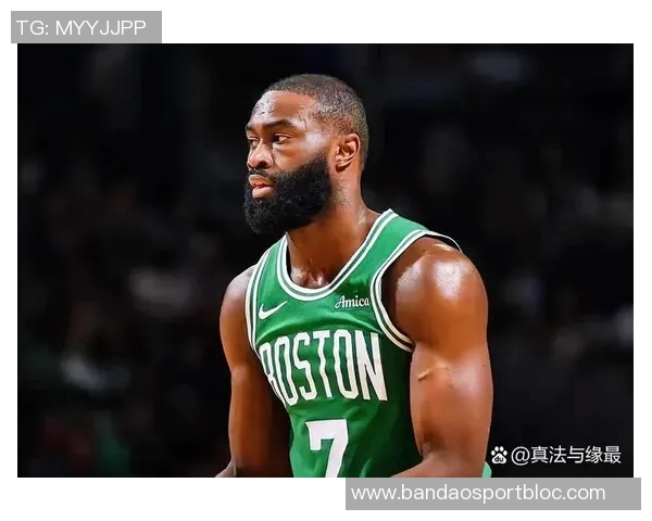 杰伦布朗狂砍42分展现超强火力次节独得18分助球队逆转局势 杰伦布朗狂砍42分展现超强火力次节独得18分助球队逆转局势