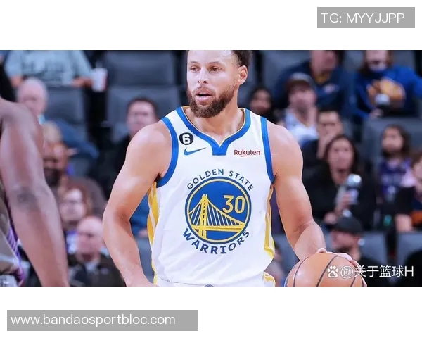 费尔斯表现抢眼12投8中砍下21分6篮板4抢断三分球命中率高达75 费尔斯表现抢眼12投8中砍下21分6篮板4抢断三分球命中率高达75