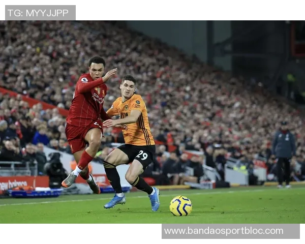 VAR争议再起柏林联主帅怒斥越位判罚影响比赛公平性