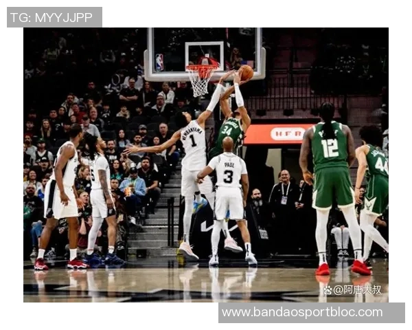 字母哥在场提升雄鹿进攻效率显著不在场时表现大幅下滑 字母哥在场提升雄鹿进攻效率显著不在场时表现大幅下滑